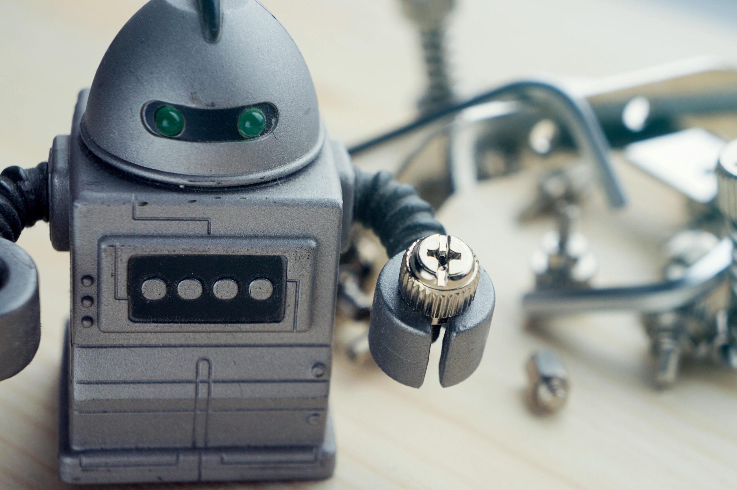 Top 10 AI Tools Revolutionizing Daily Life in 2025