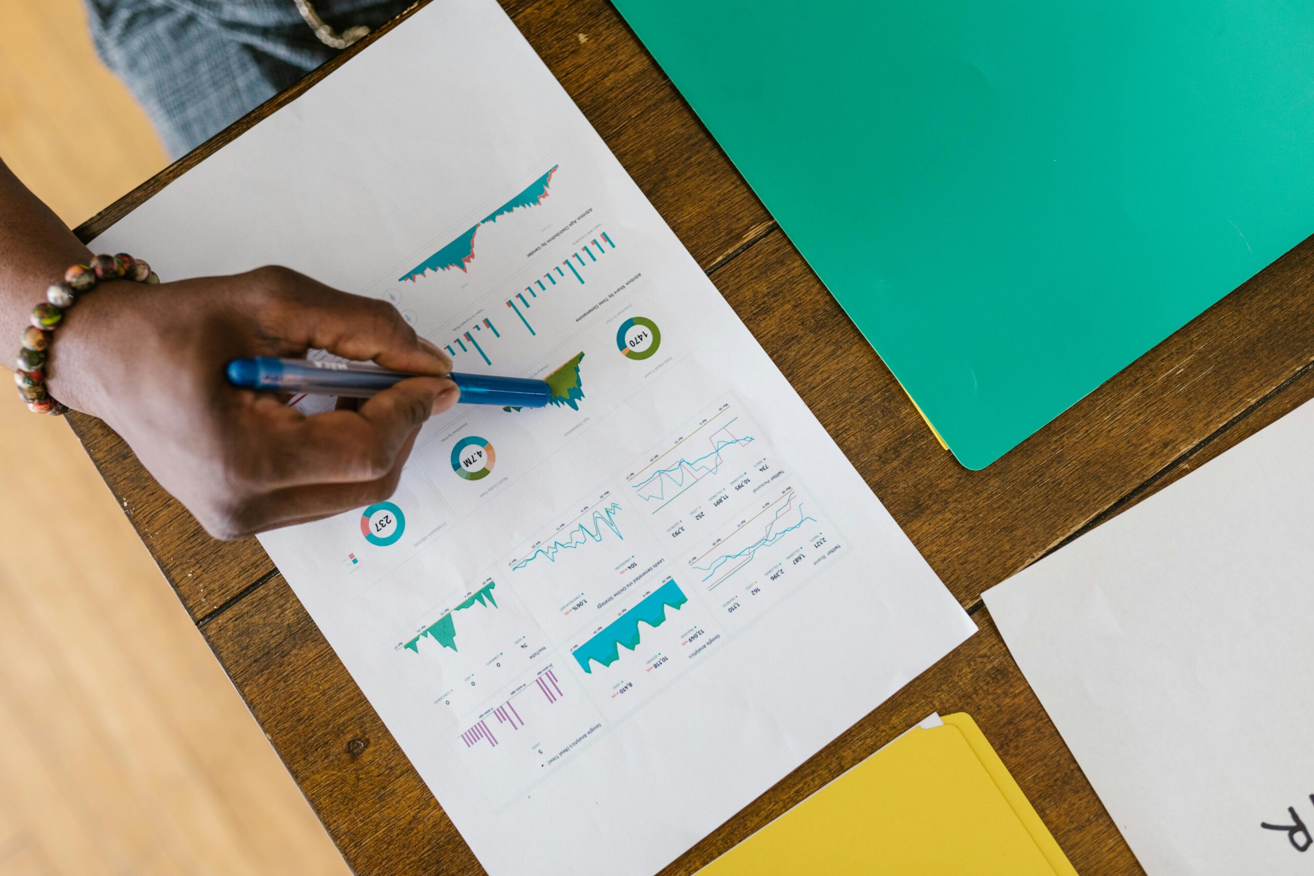 Top 10 Tips to Build a Personal Brand Online