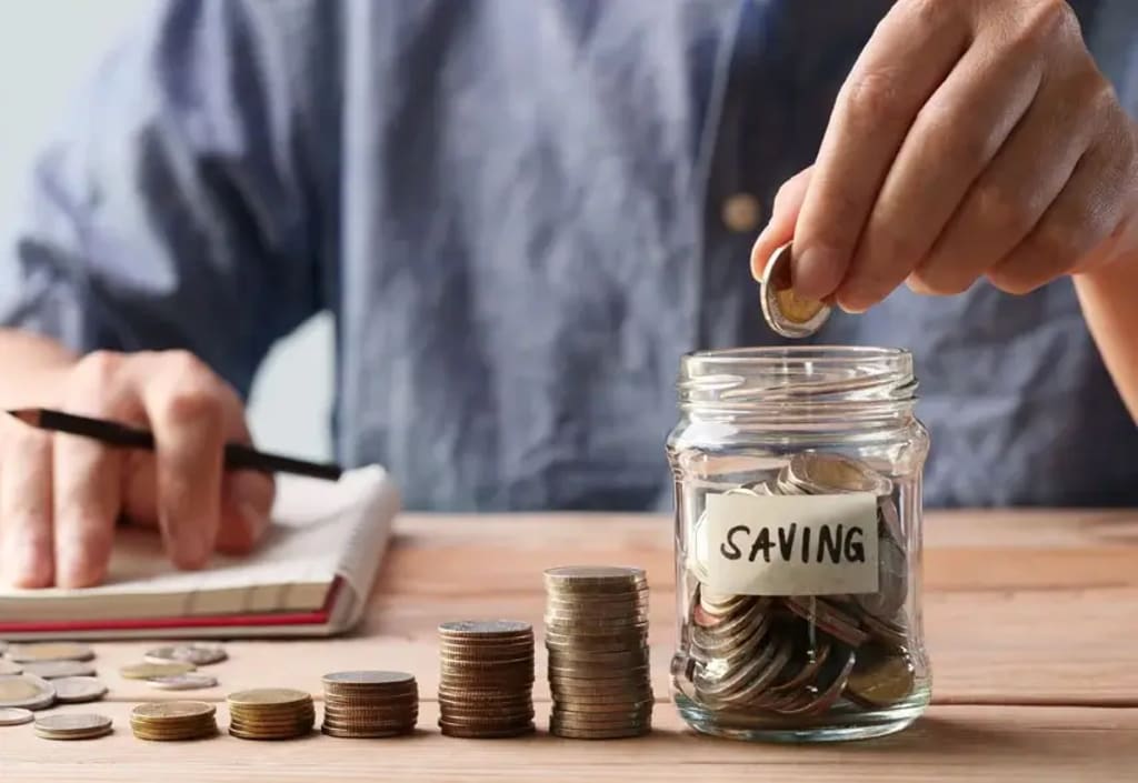 Top 10 Smart Ways to Save Money Without Changing Your Lifestyle