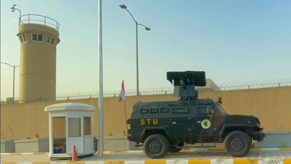 US-Iran Tension Rises: Military Warnings and Regional Impact