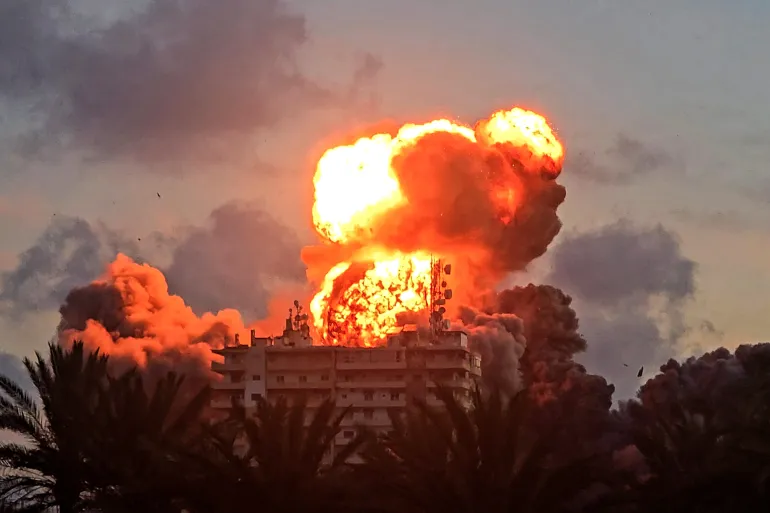 Israeli Strikes in Southern Lebanon Kill 31 Amid Ceasefire Tensions