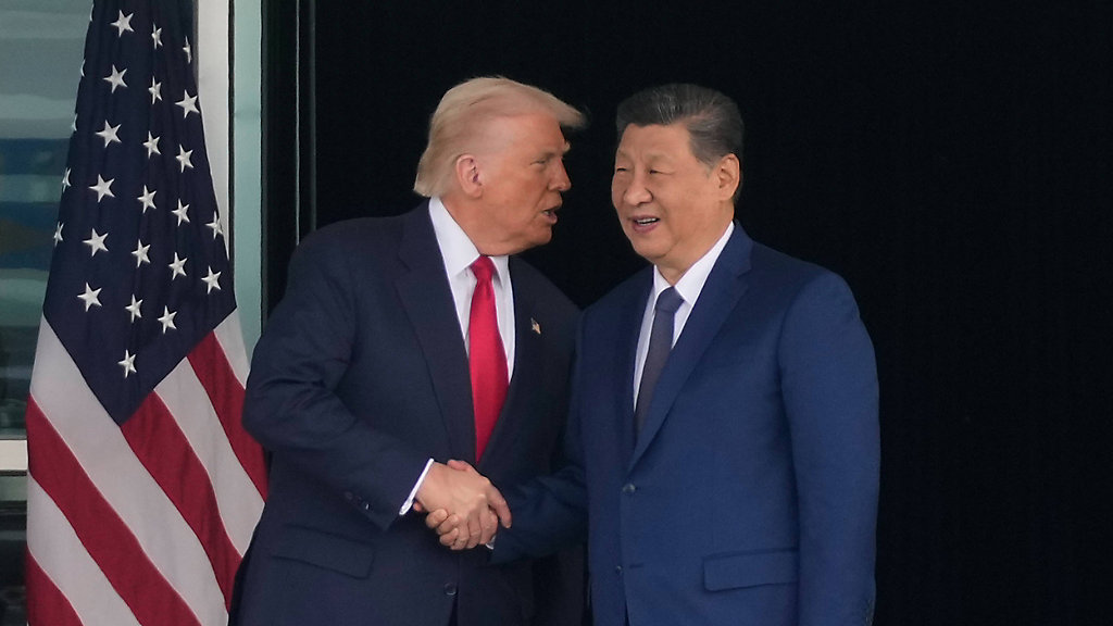 Trump and Xi Jinping Begin Bilateral Talks in Beijing