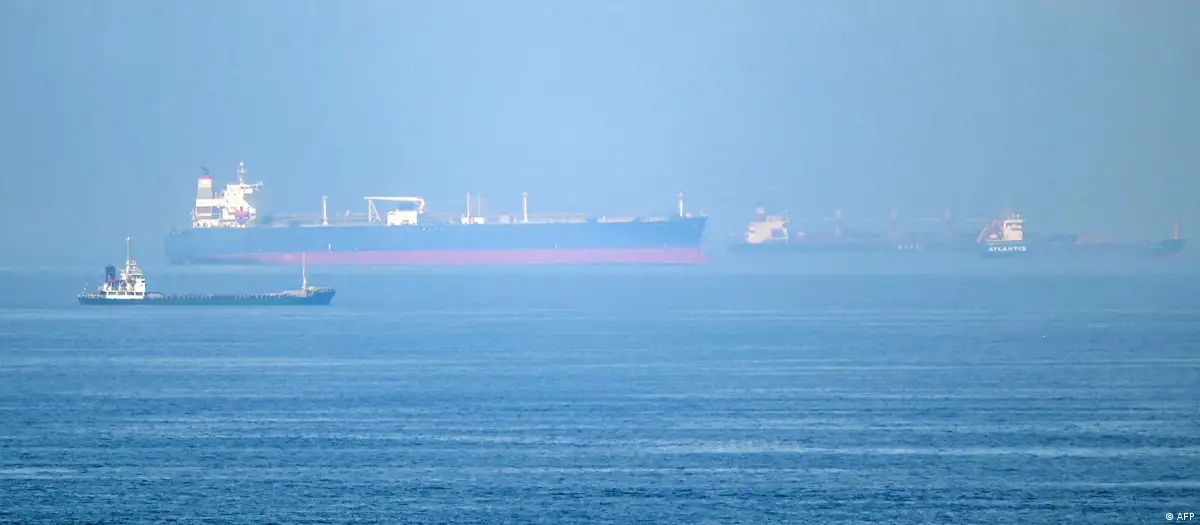 Iran Says Strait of Hormuz Could Close Again