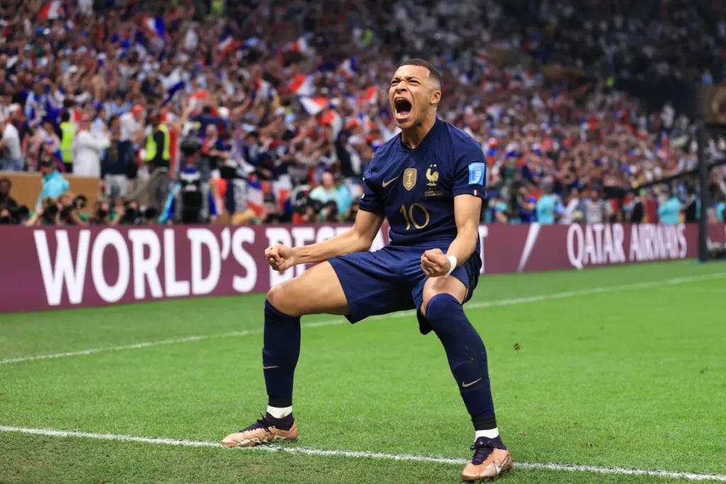 France Books World Cup Semifinals With Dominant Victory