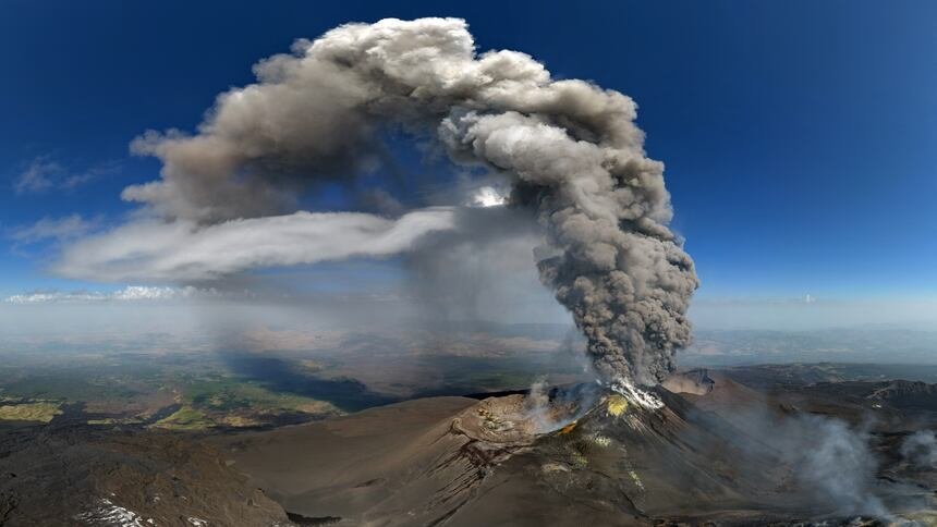 The Mount Etna eruption 2026 is disrupting flights in Sicily as volcanic ash forces restrictions at Catania Airport and raises fresh concerns for travelers